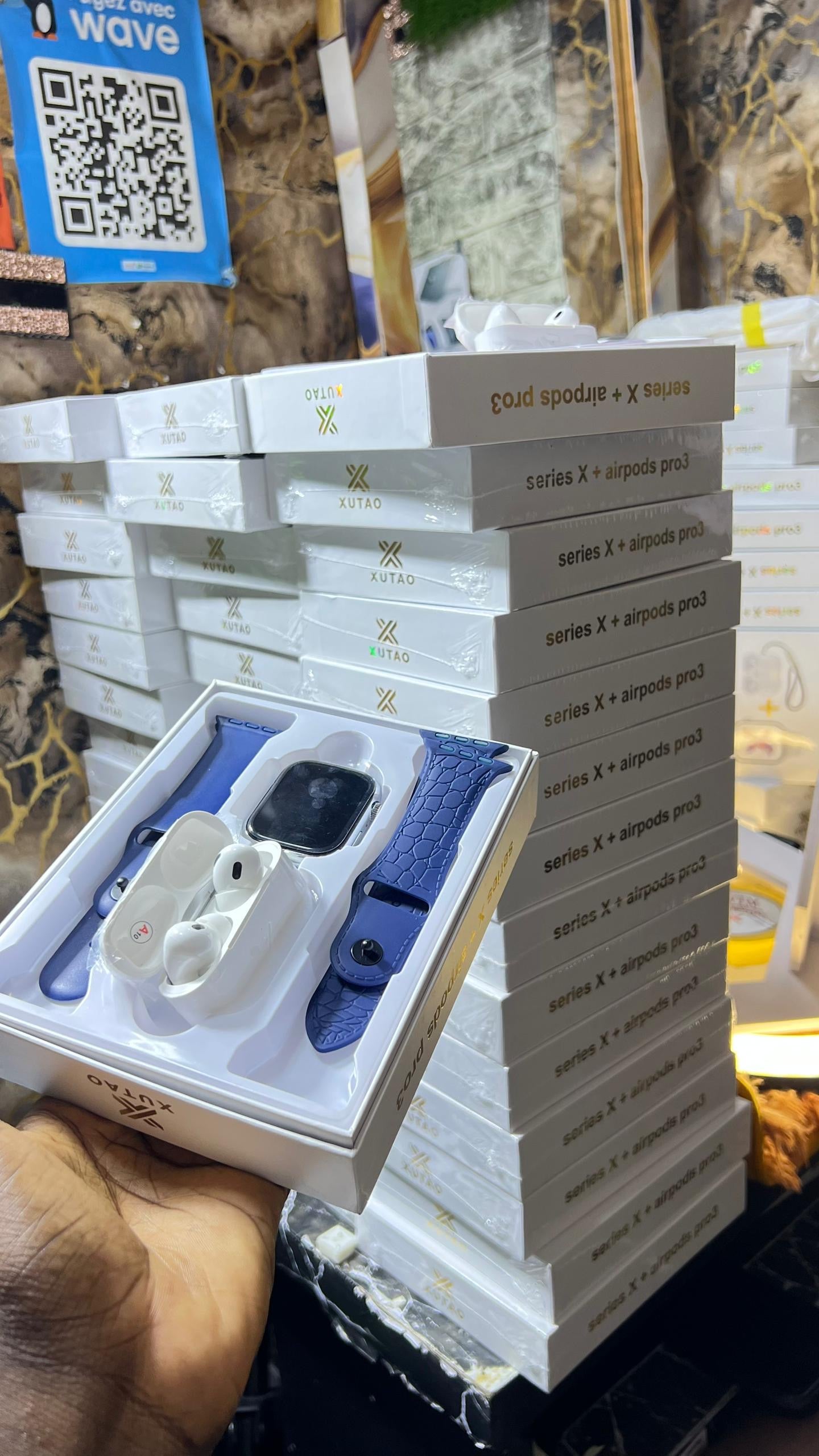 WATCH SERIE 10 MAX AVEC AIRPODS PRO 3
